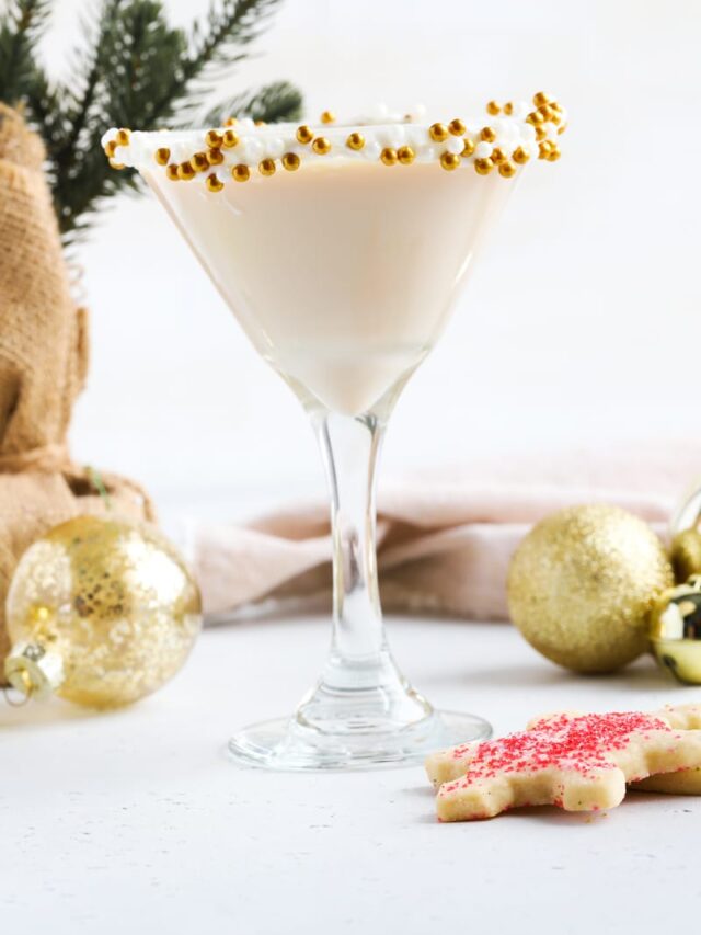 Sugar Cookie Martini - The Buttered Gnocchi